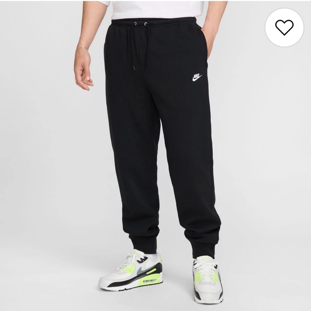 NWT Nike Men's Black Sportswear Fleece Joggers Size Small